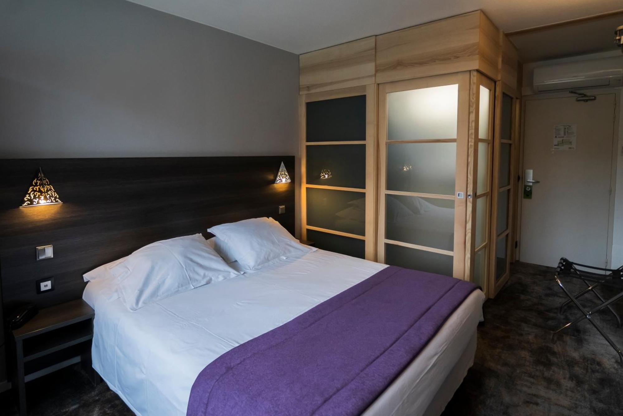 Logis Hotel Restaurant Spa Les Oliviers Лорьоль-сюр-Дром Экстерьер фото