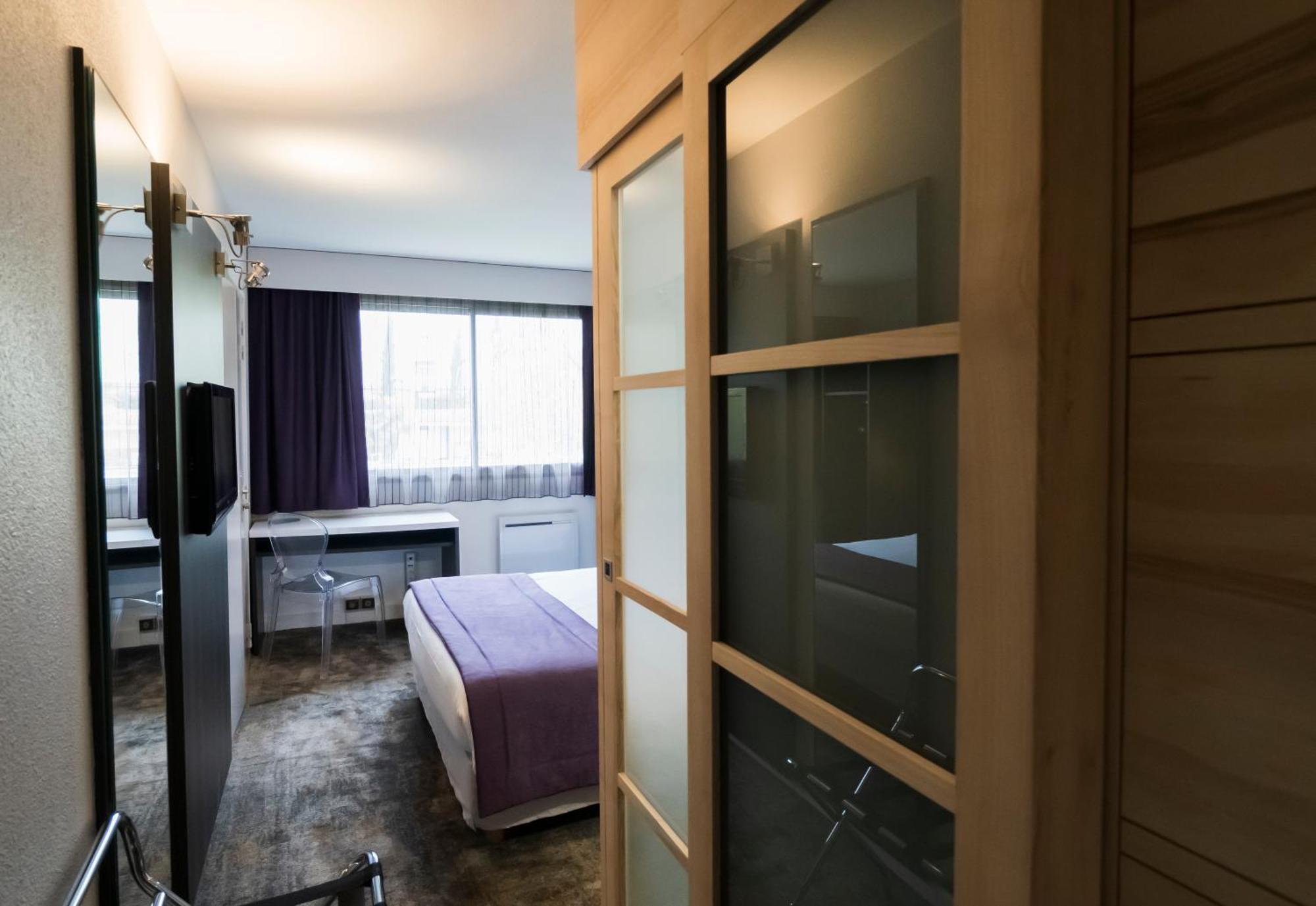 Logis Hotel Restaurant Spa Les Oliviers Лорьоль-сюр-Дром Экстерьер фото